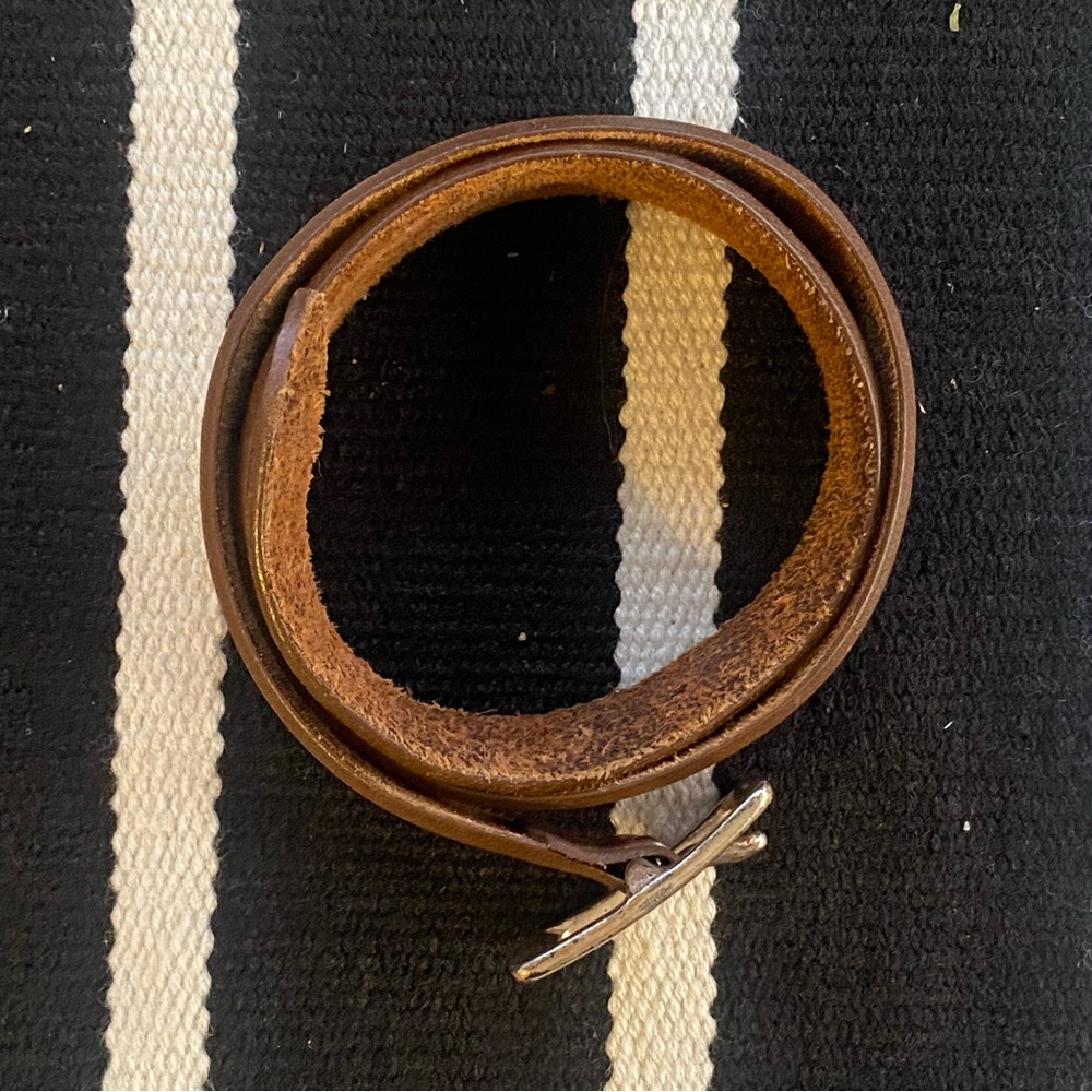 Banana Republic Brown Leather Belt with Silver Buckle - Picture 2 of 7